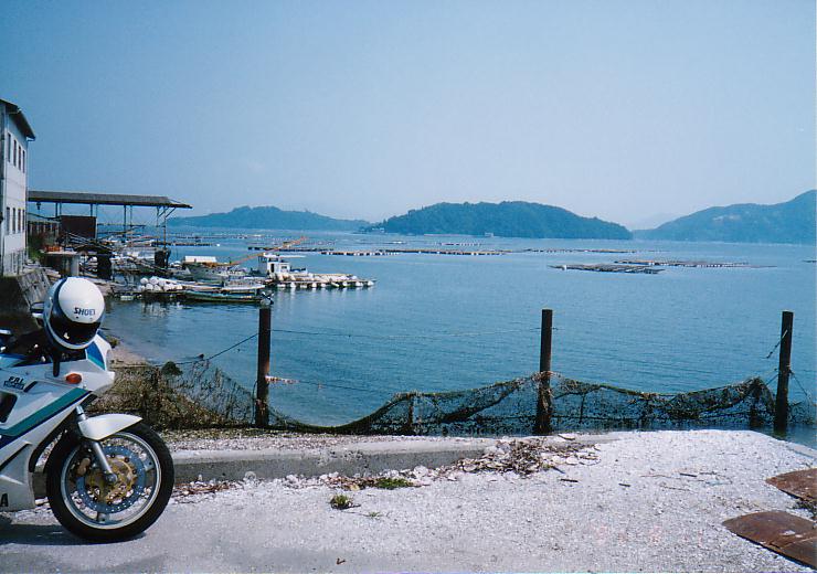 国道185号沿いの瀬戸内海に浮かぶ島々(広島県、1991年8月11日)