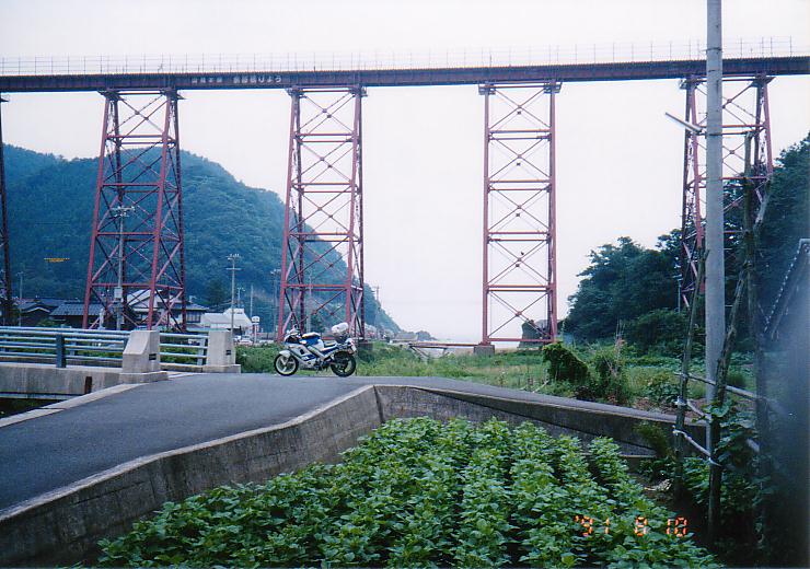 有名な山陰本線餘部鉄橋。(1991年8月10日)