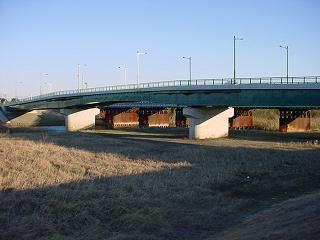 2003年12月24日に開通した谷原大橋