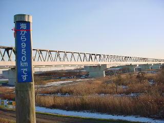 利根川を渡るつくばエクスプレスの鉄橋