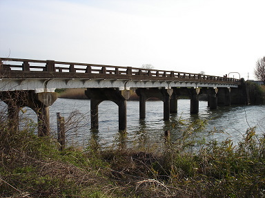 小貝川を渡る福雷橋(昭和3年4月竣功)